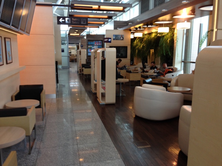 LOT Polish Airlines Business Lounge Polonez Warsaw