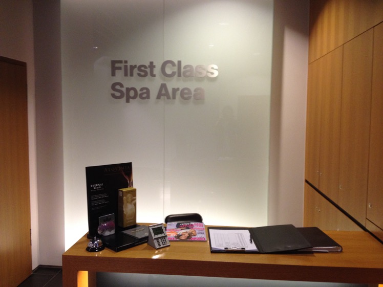 LH First Class Lounge Spa Area