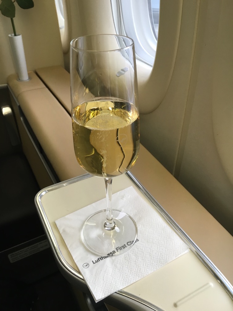 LH First Class Champagne