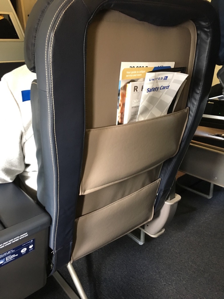 Review: New United Airlines Domestic First Class - Travelling The World