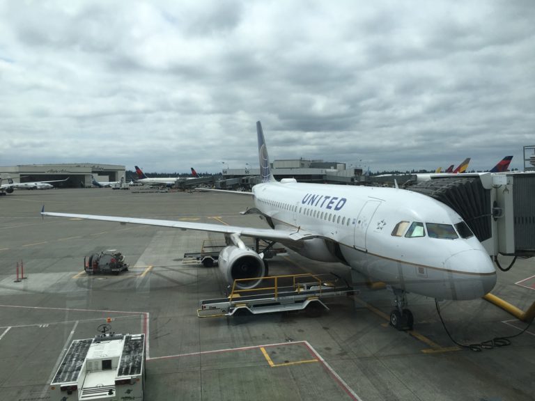 Review: United Airlines First Class A319 Seattle to San Francisco